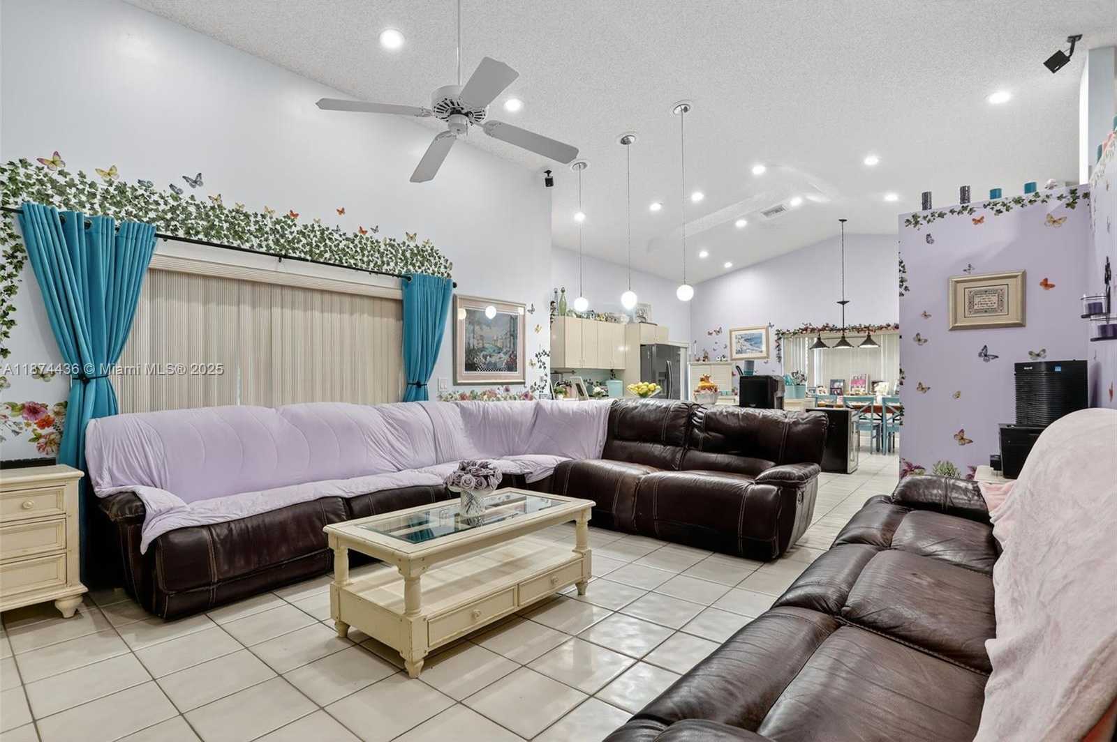 Small Image of 7891 NORTH WEST 90TH AVE, Tamarac Number 35