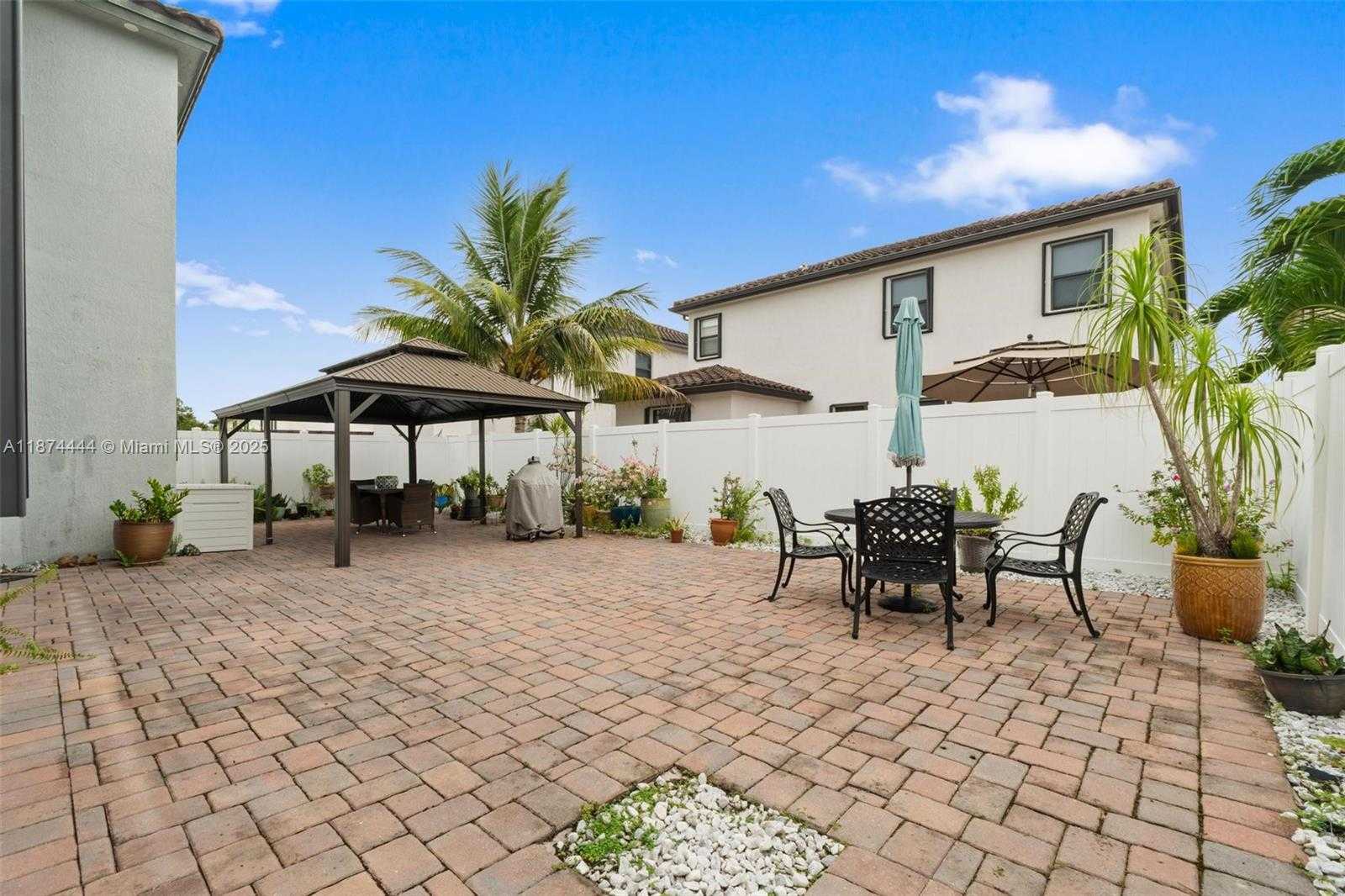 Small Image of 3521 WEST 92ND PL, Hialeah Number 15