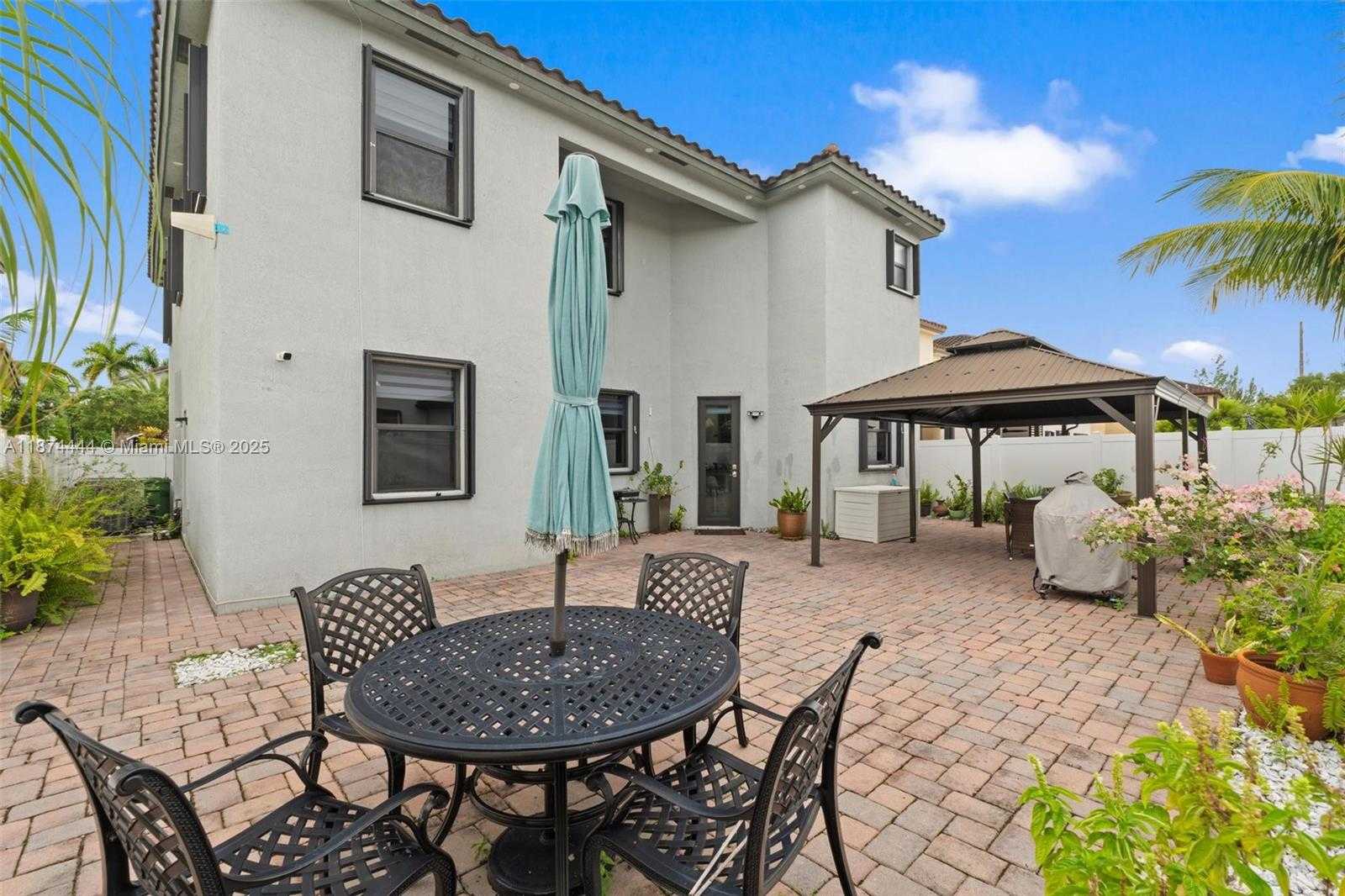 Small Image of 3521 WEST 92ND PL, Hialeah Number 16
