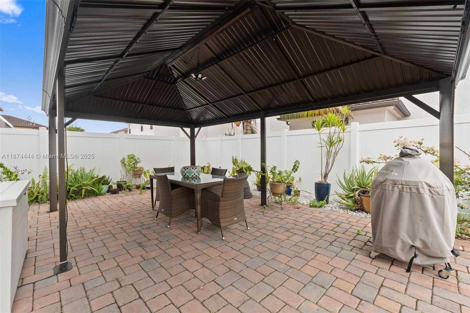Small Image of 3521 WEST 92ND PL, Hialeah Number 17