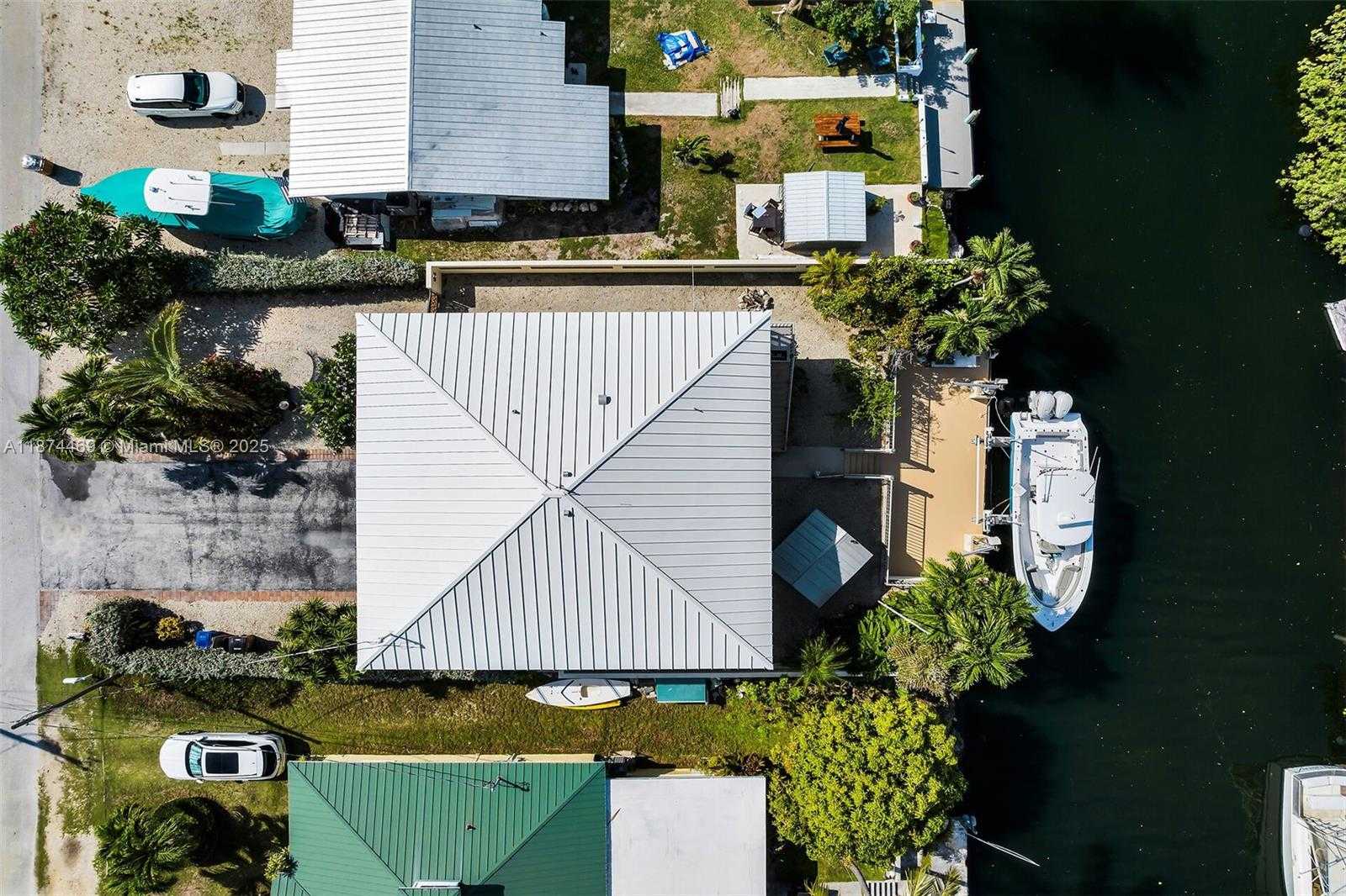 Small Image of 2663 EAST YELLOWTAIL AVE, Marathon Number 13