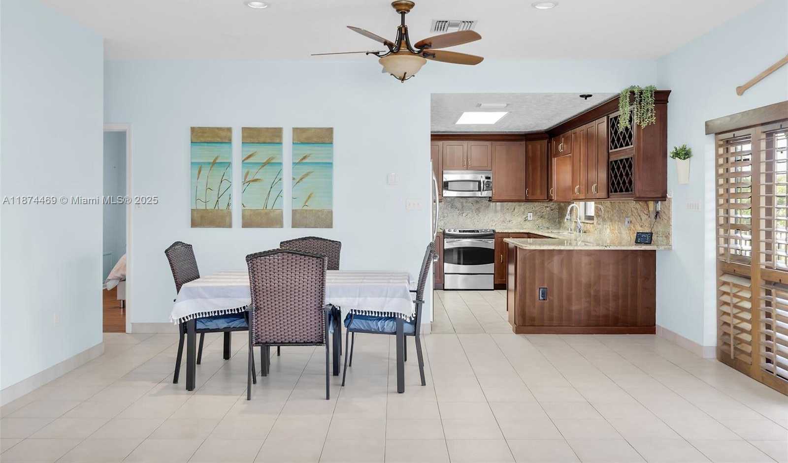 Small Image of 2663 EAST YELLOWTAIL AVE, Marathon Number 18