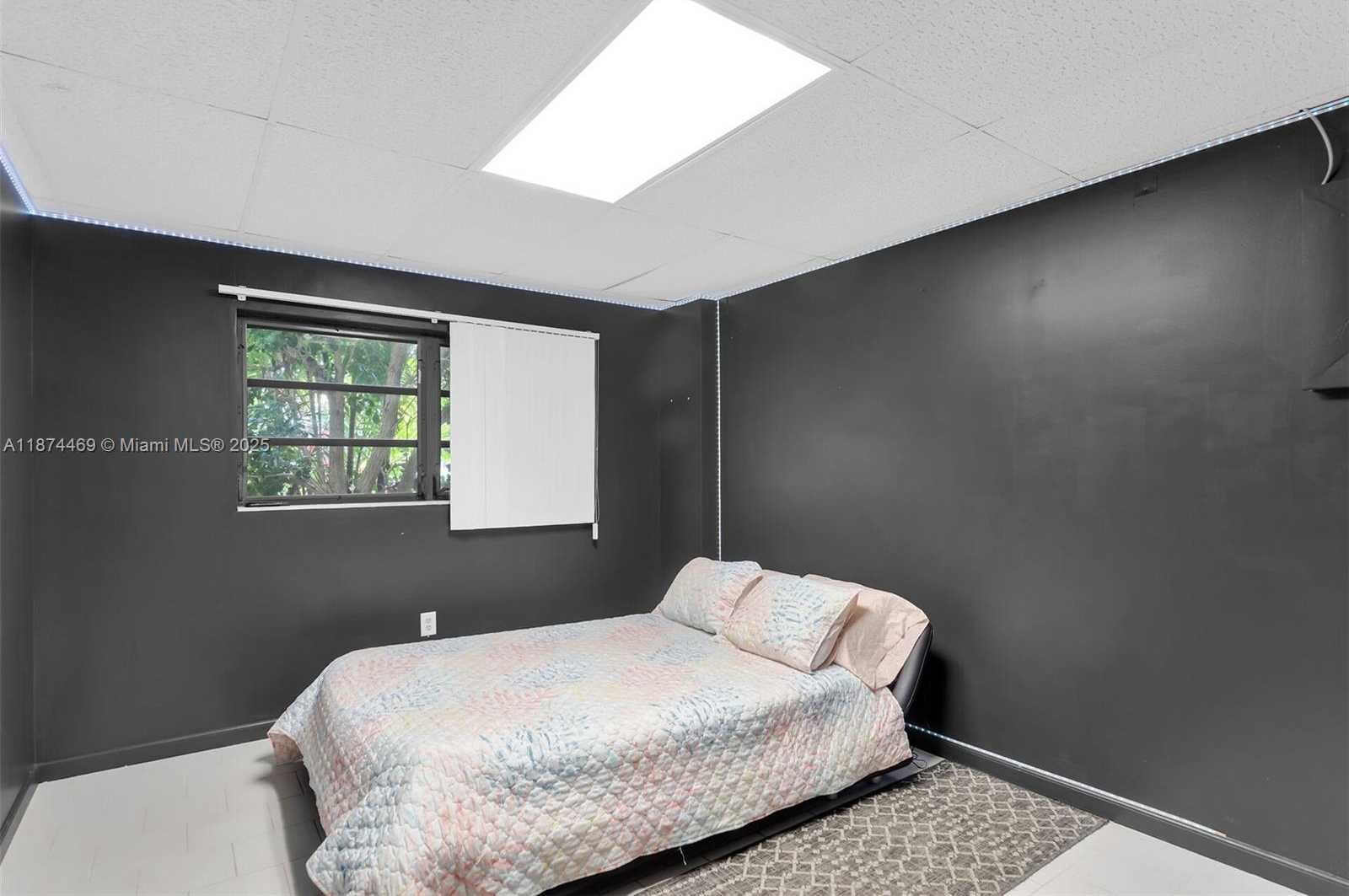Small Image of 2663 EAST YELLOWTAIL AVE, Marathon Number 51
