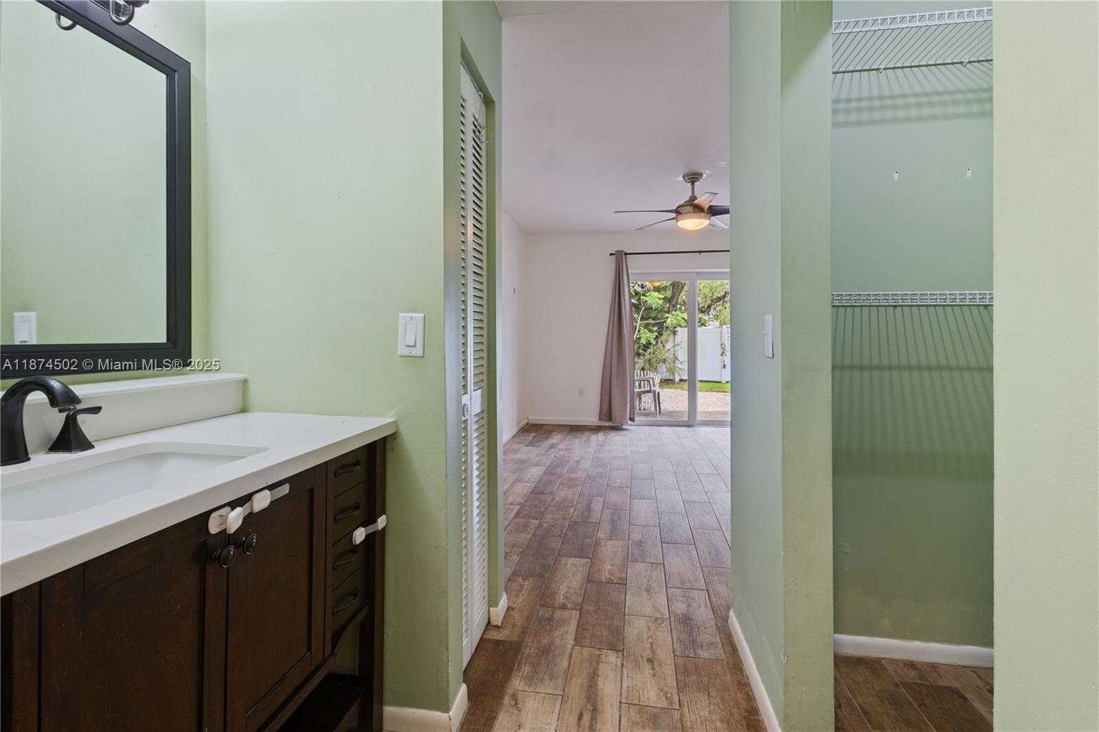 Small Image of 1141 SOUTH WEST 111TH WAY, Davie Number 26