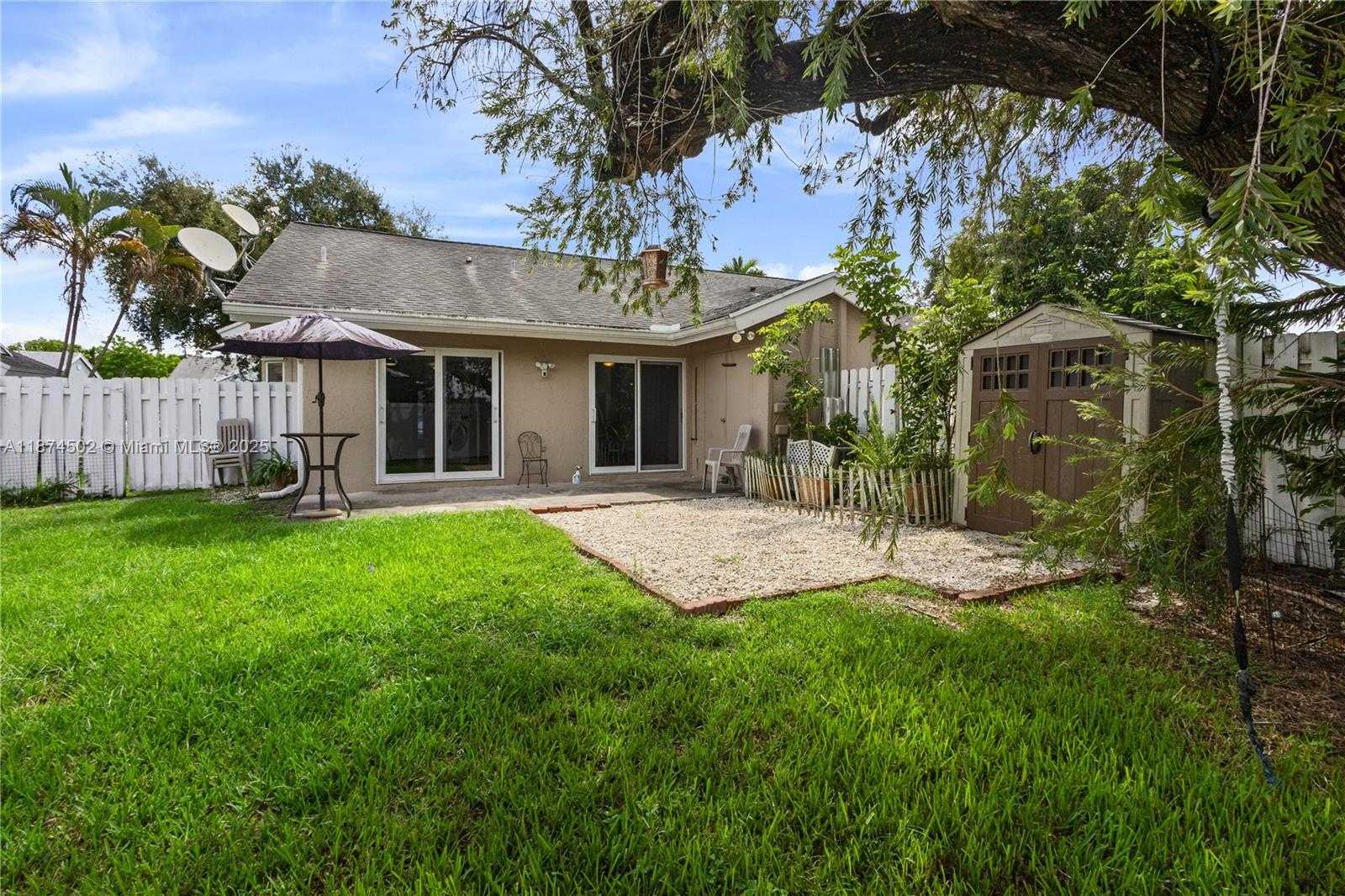 Small Image of 1141 SOUTH WEST 111TH WAY, Davie Number 34