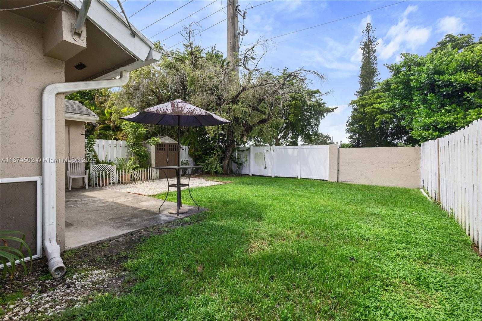 Small Image of 1141 SOUTH WEST 111TH WAY, Davie Number 35