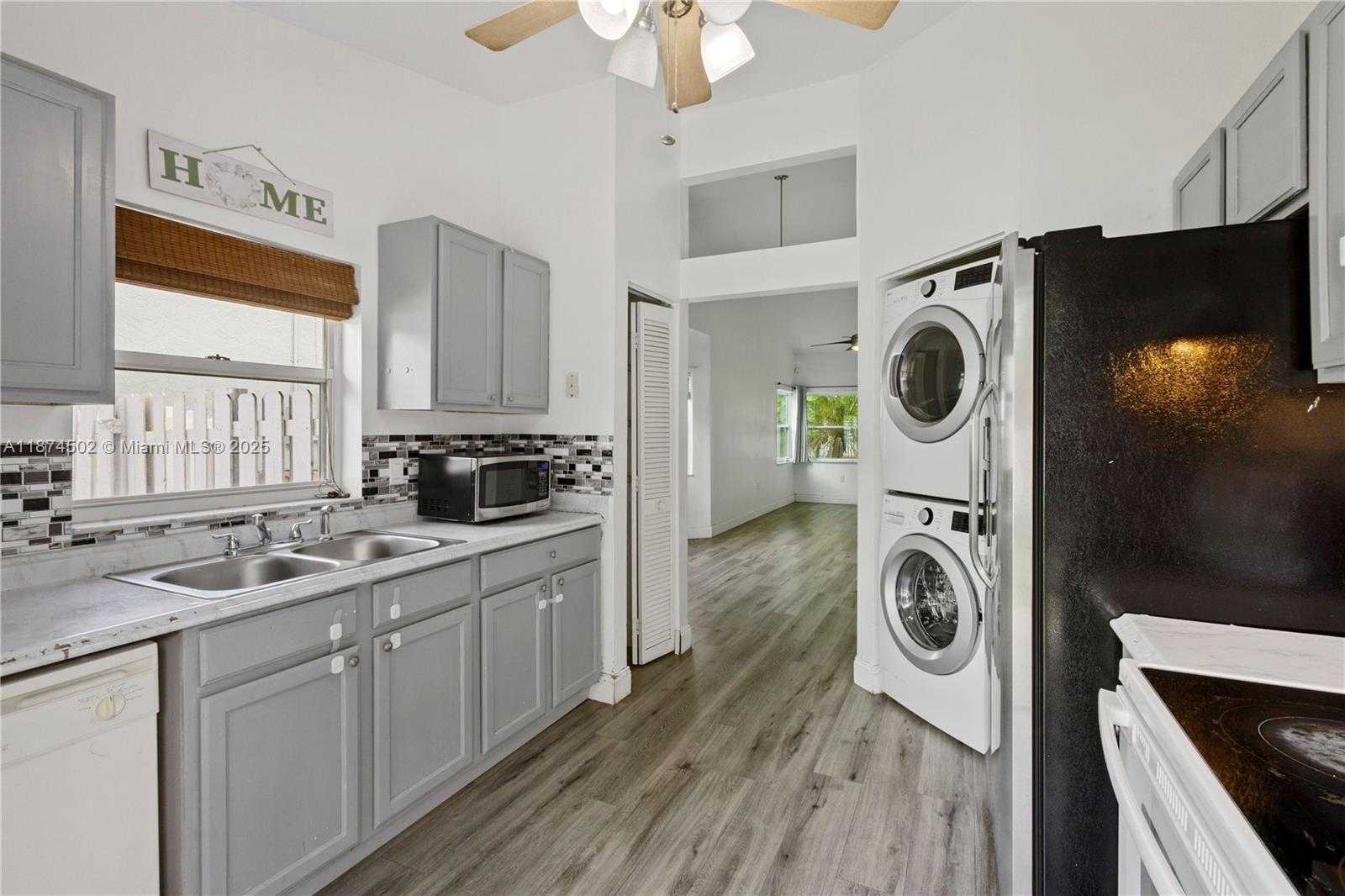 Small Image of 1141 SOUTH WEST 111TH WAY, Davie Number 37