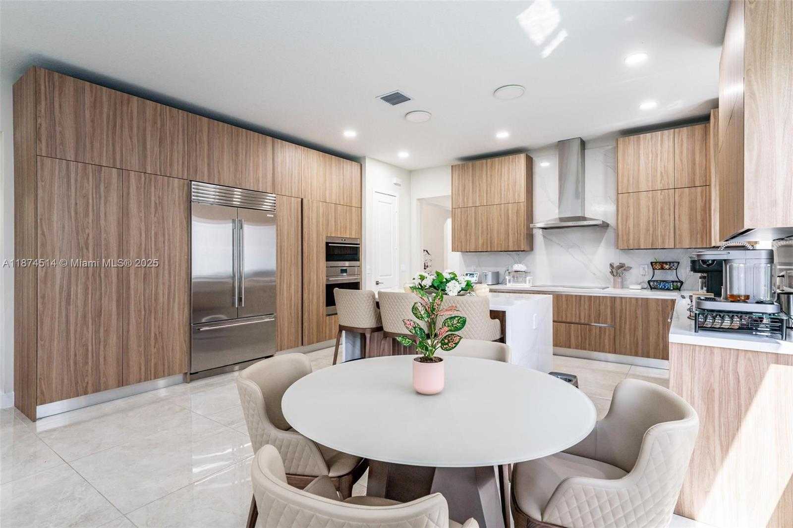 Small Image of 12070 SOUTH WEST 83RD PL, Miami Number 14