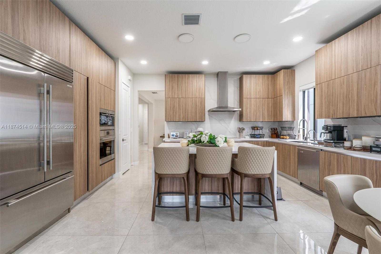 Small Image of 12070 SOUTH WEST 83RD PL, Miami Number 17