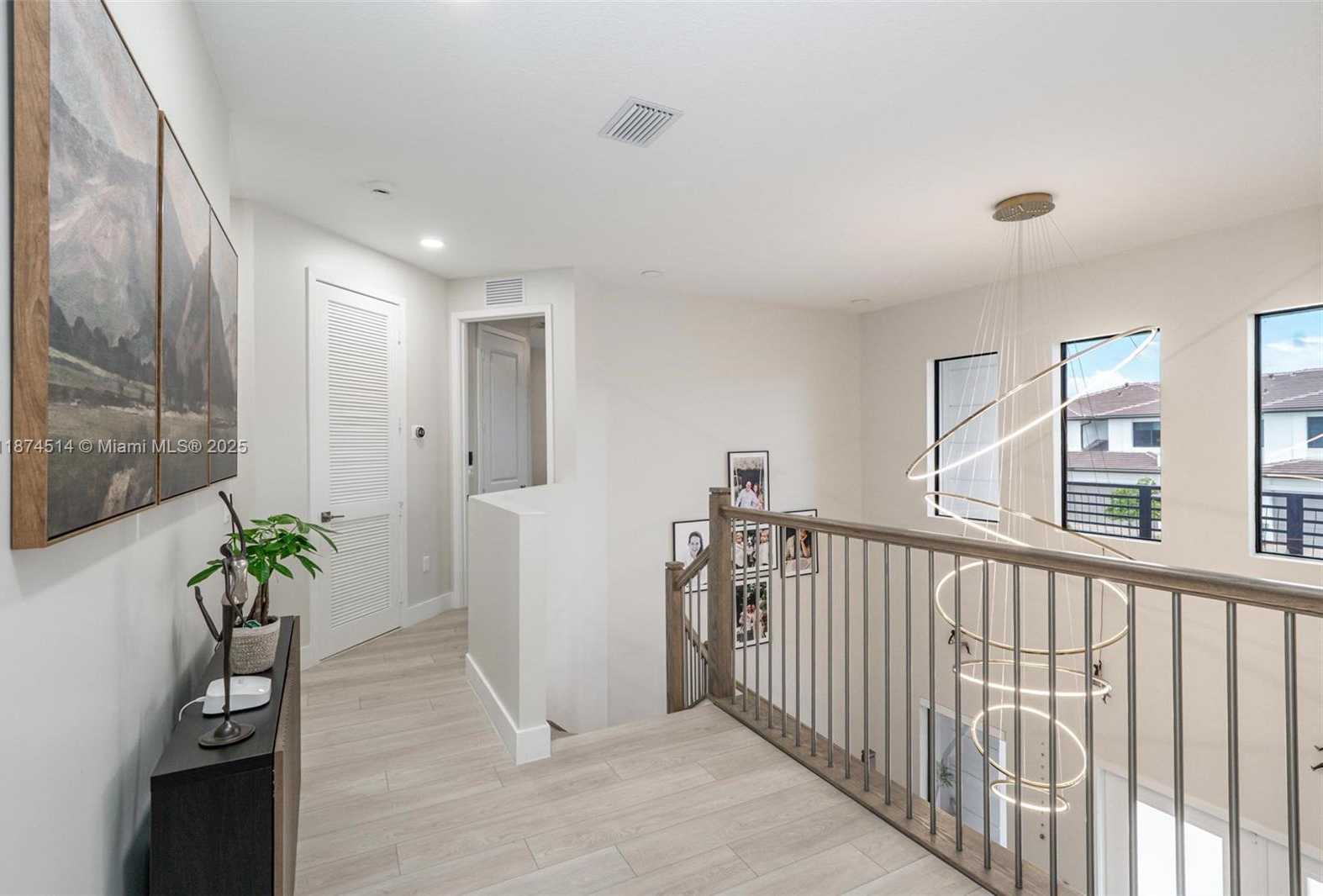 Small Image of 12070 SOUTH WEST 83RD PL, Miami Number 25