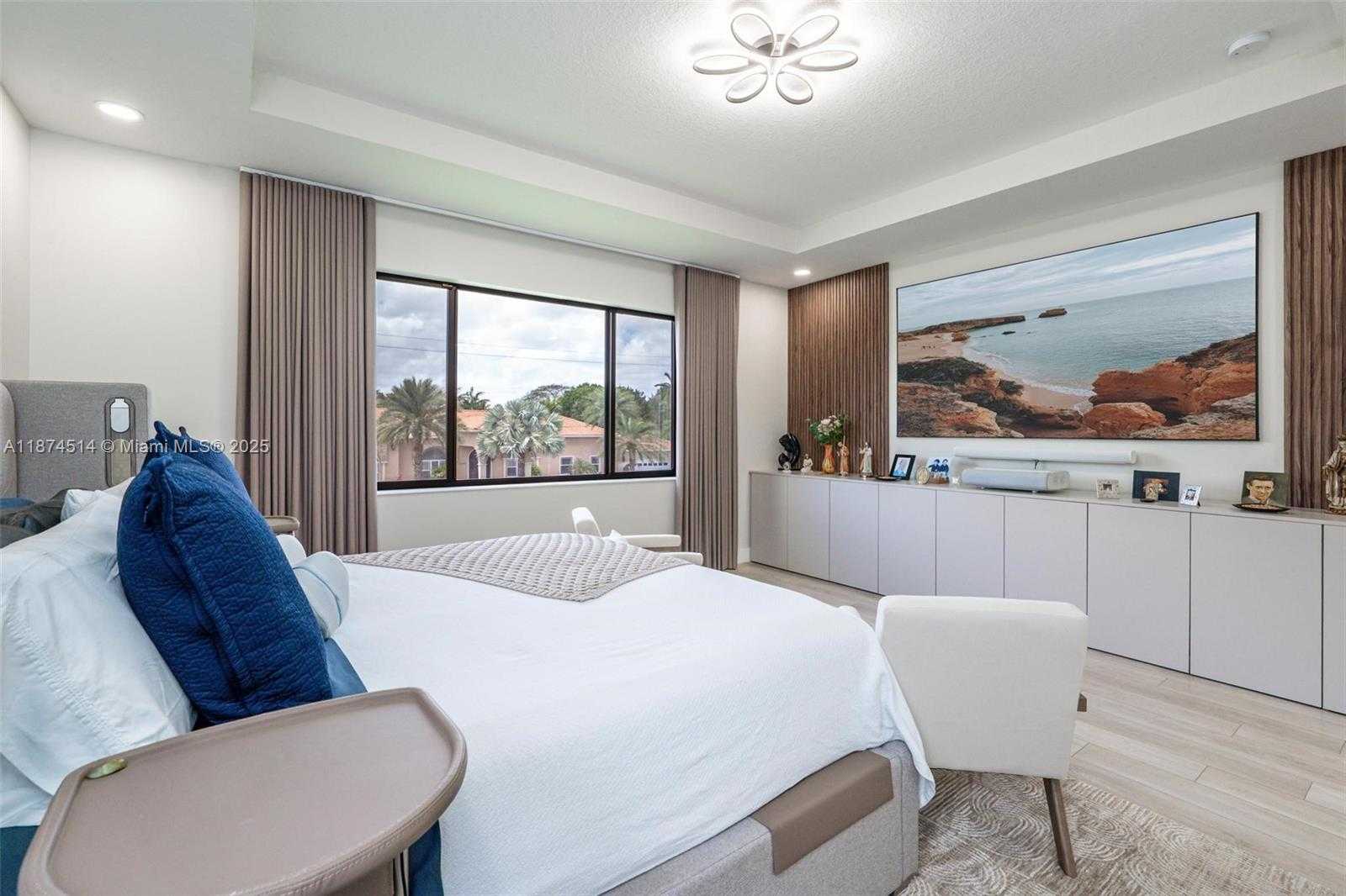 Small Image of 12070 SOUTH WEST 83RD PL, Miami Number 27