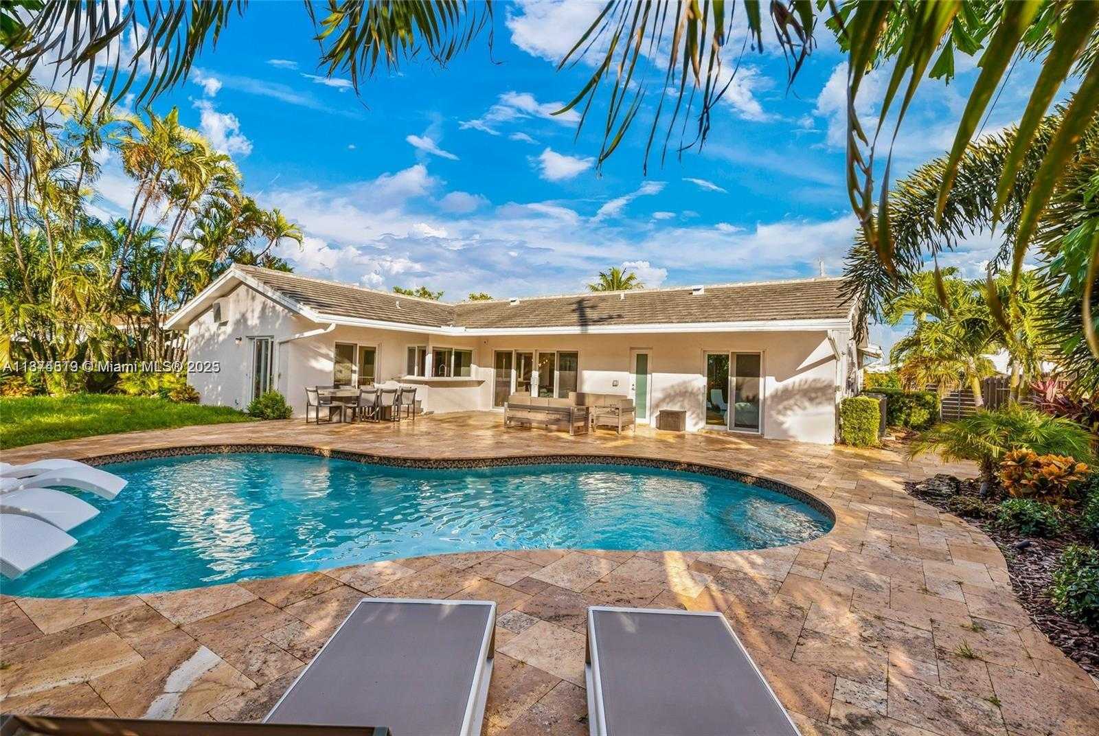 Small Image of 5131 NORTH EAST 26TH AVE, Fort Lauderdale Number 32