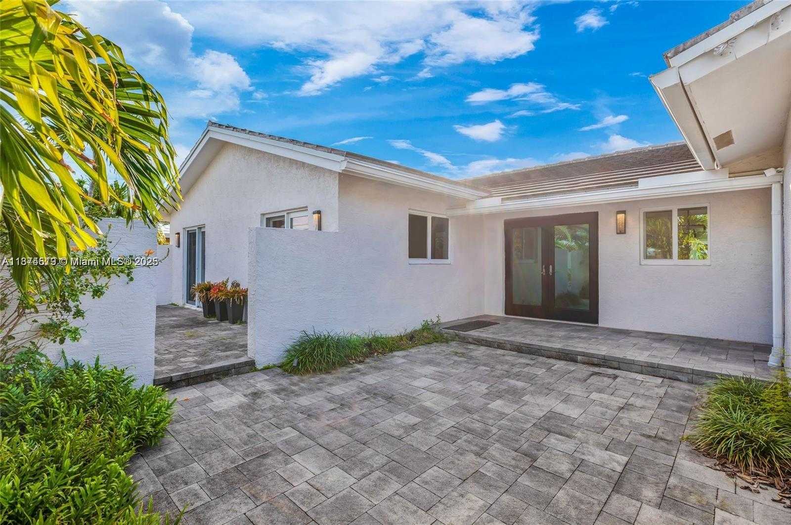 Small Image of 5131 NORTH EAST 26TH AVE, Fort Lauderdale Number 34