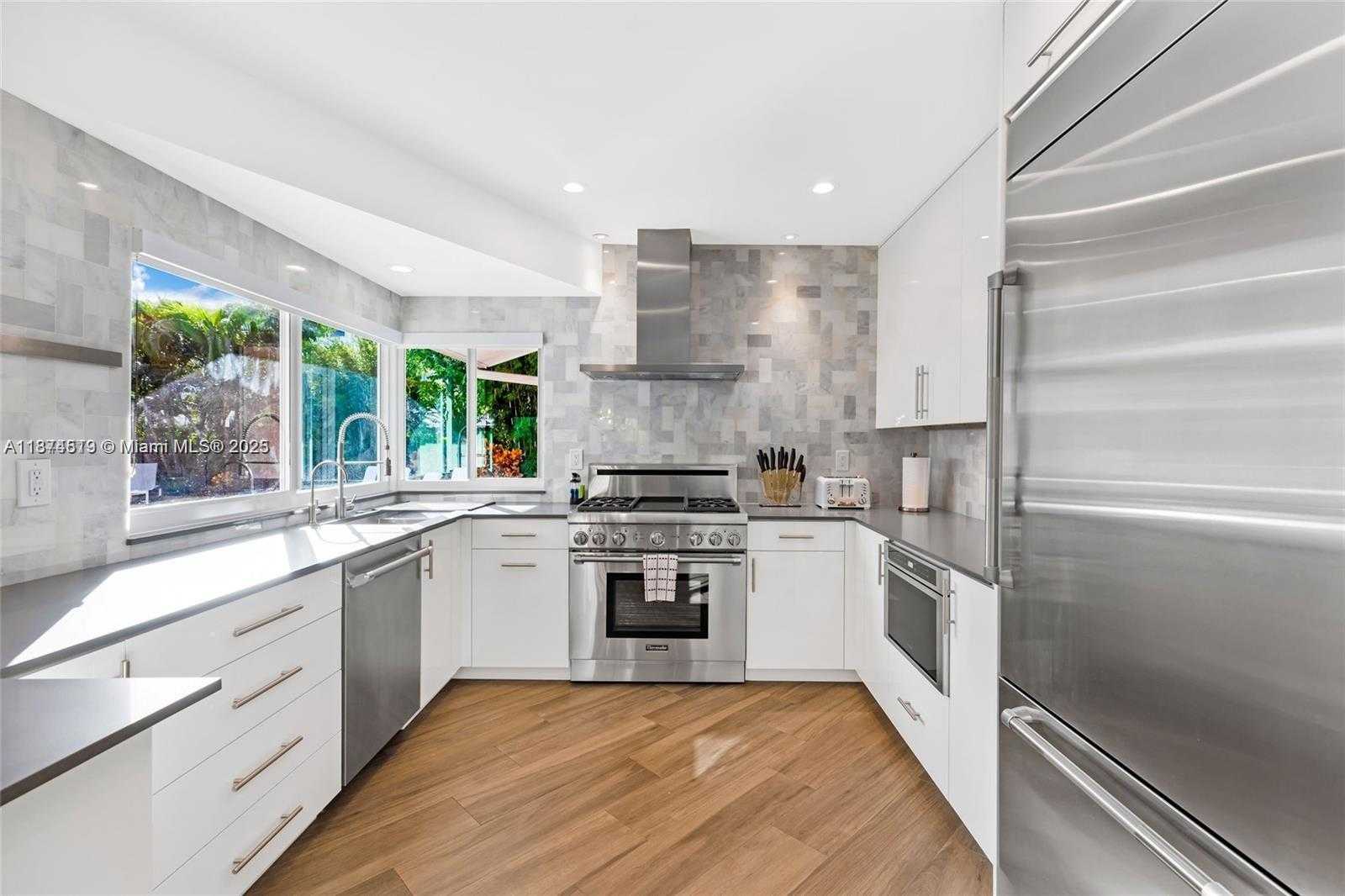 Small Image of 5131 NORTH EAST 26TH AVE, Fort Lauderdale Number 9