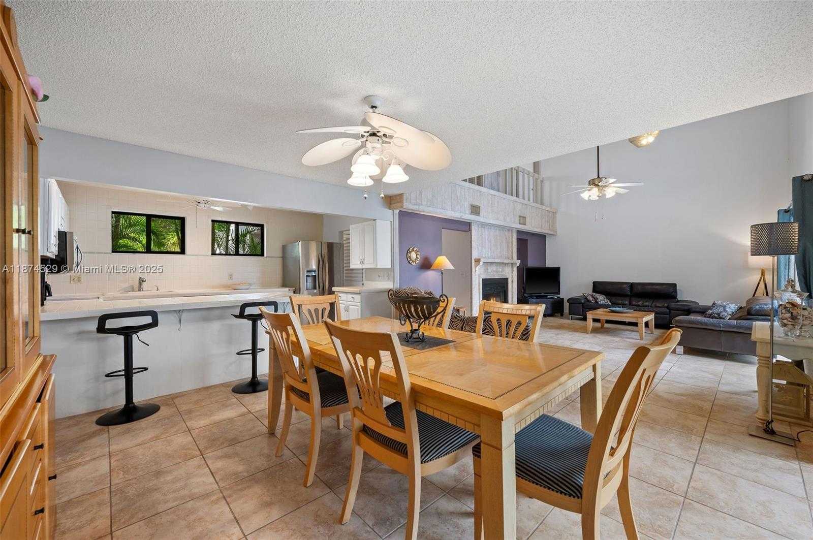 Small Image of 725 EL DORADO PKWY W, Cape Coral Number 13