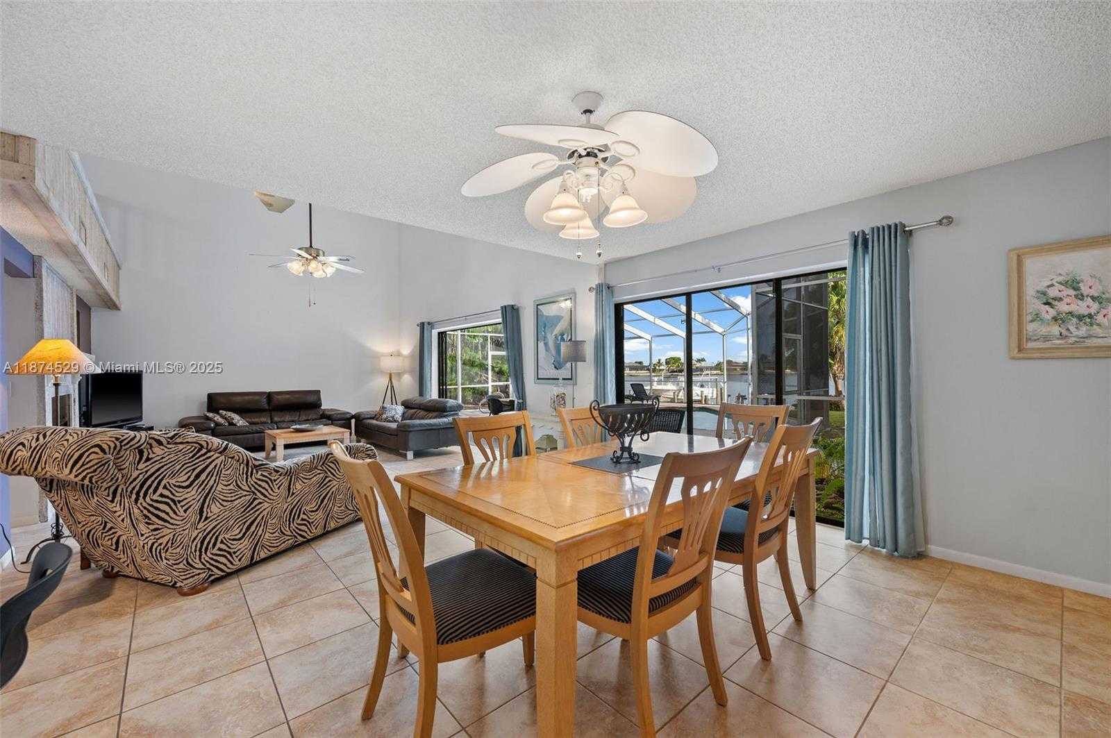 Small Image of 725 EL DORADO PKWY W, Cape Coral Number 14