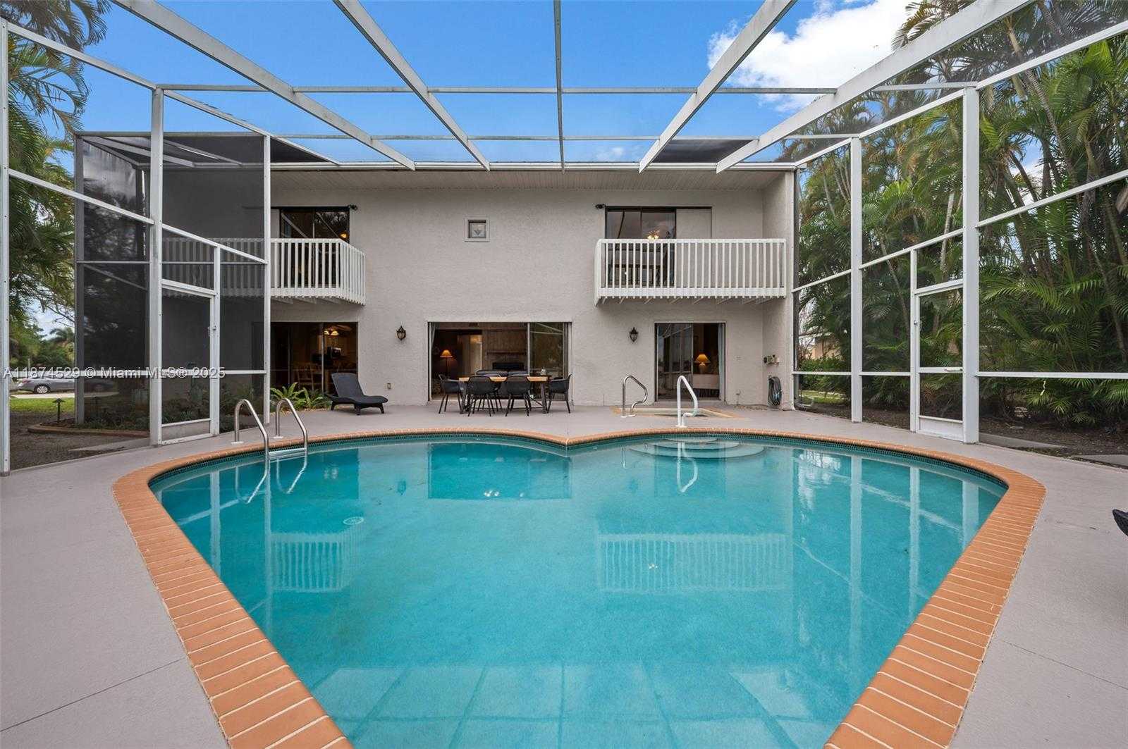 Small Image of 725 EL DORADO PKWY W, Cape Coral Number 27