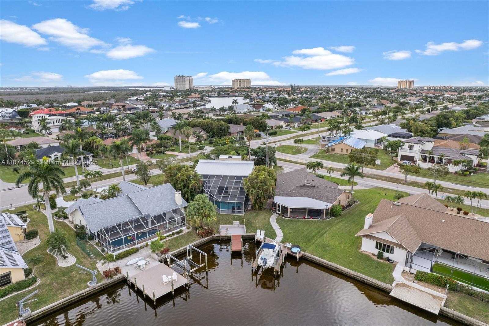 Small Image of 725 EL DORADO PKWY W, Cape Coral Number 31