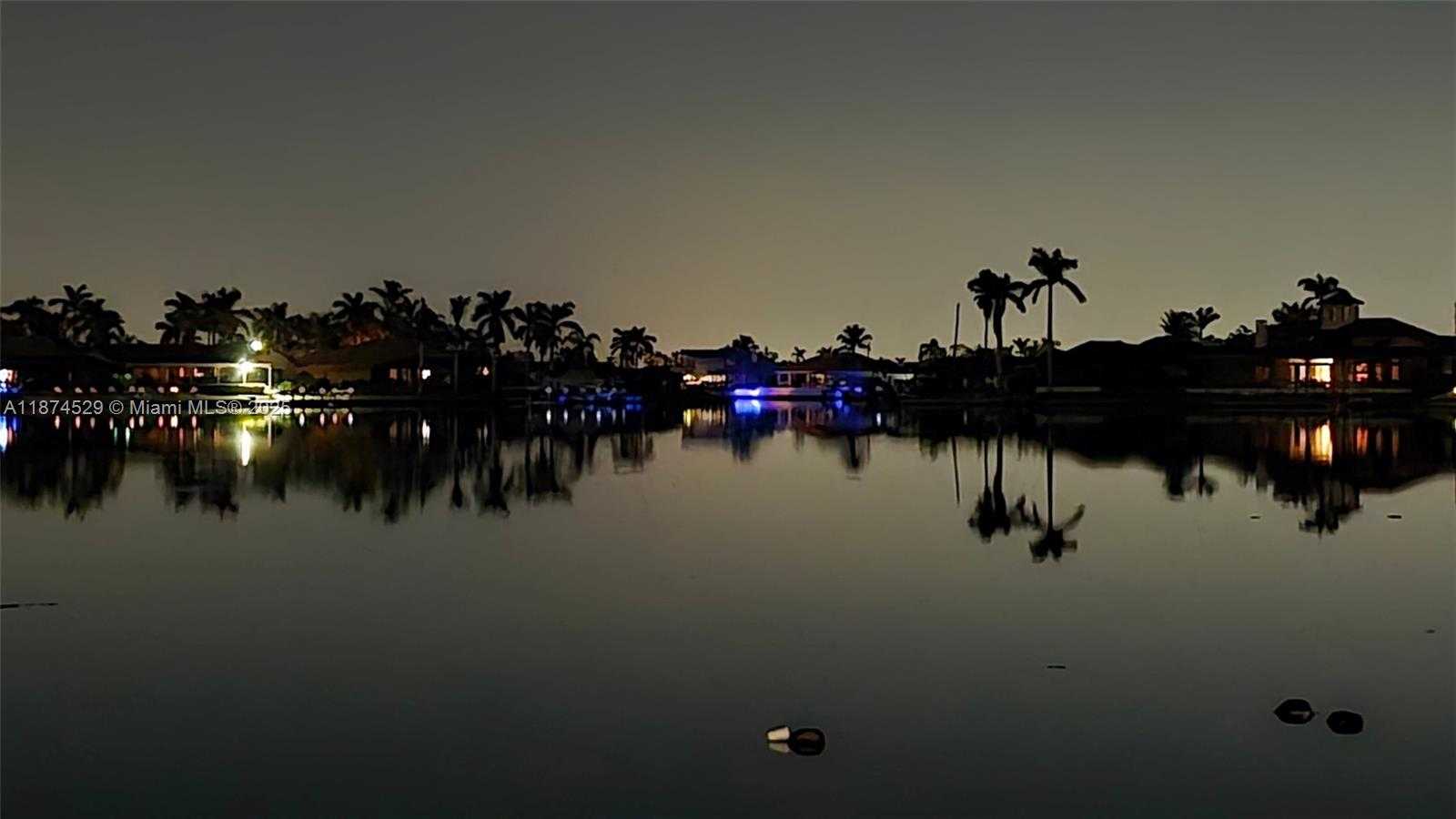 Small Image of 725 EL DORADO PKWY W, Cape Coral Number 43