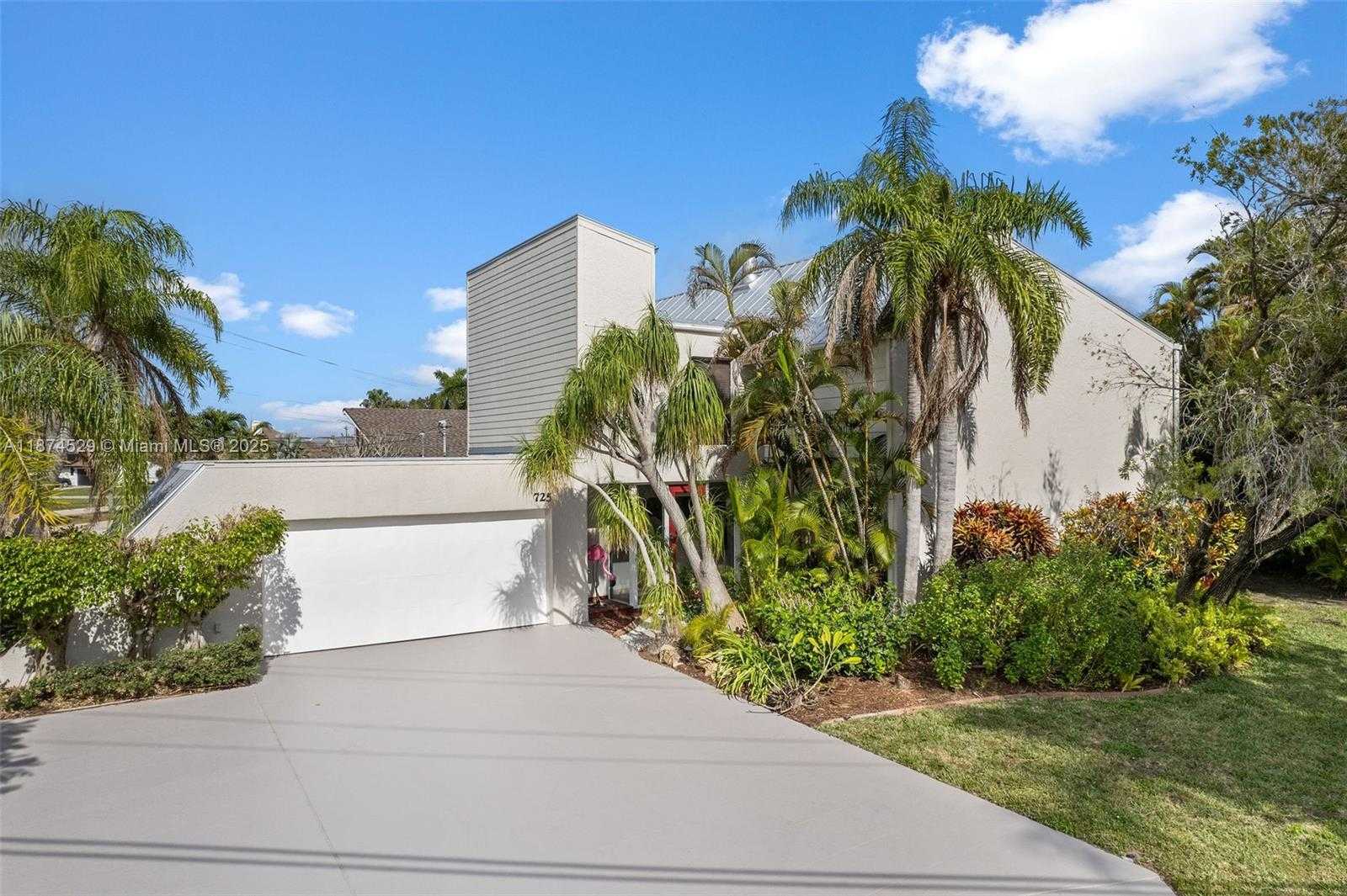 Small Image of 725 EL DORADO PKWY W, Cape Coral Number 7