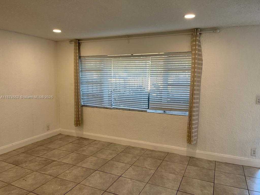 Small Image of 1625 NORTH WEST 9TH AVE, Fort Lauderdale Number 9