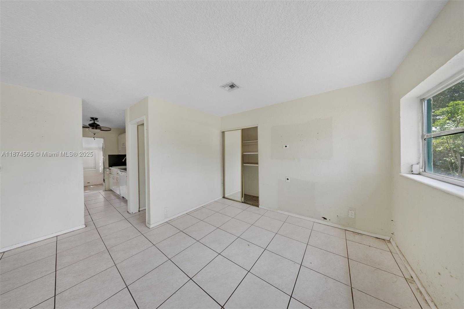 Small Image of 6721 SIMMS ST, Hollywood Number 10