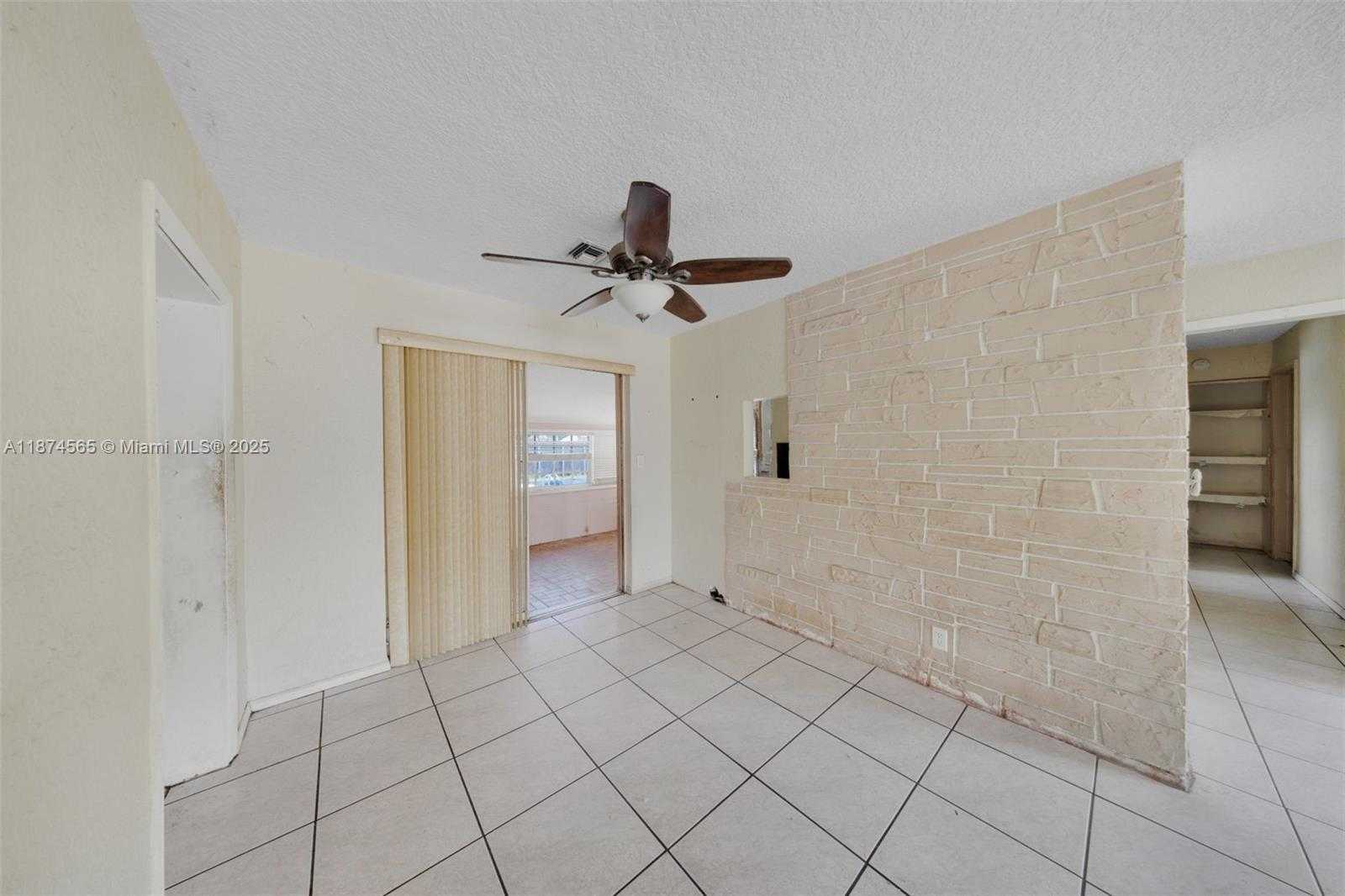 Small Image of 6721 SIMMS ST, Hollywood Number 11