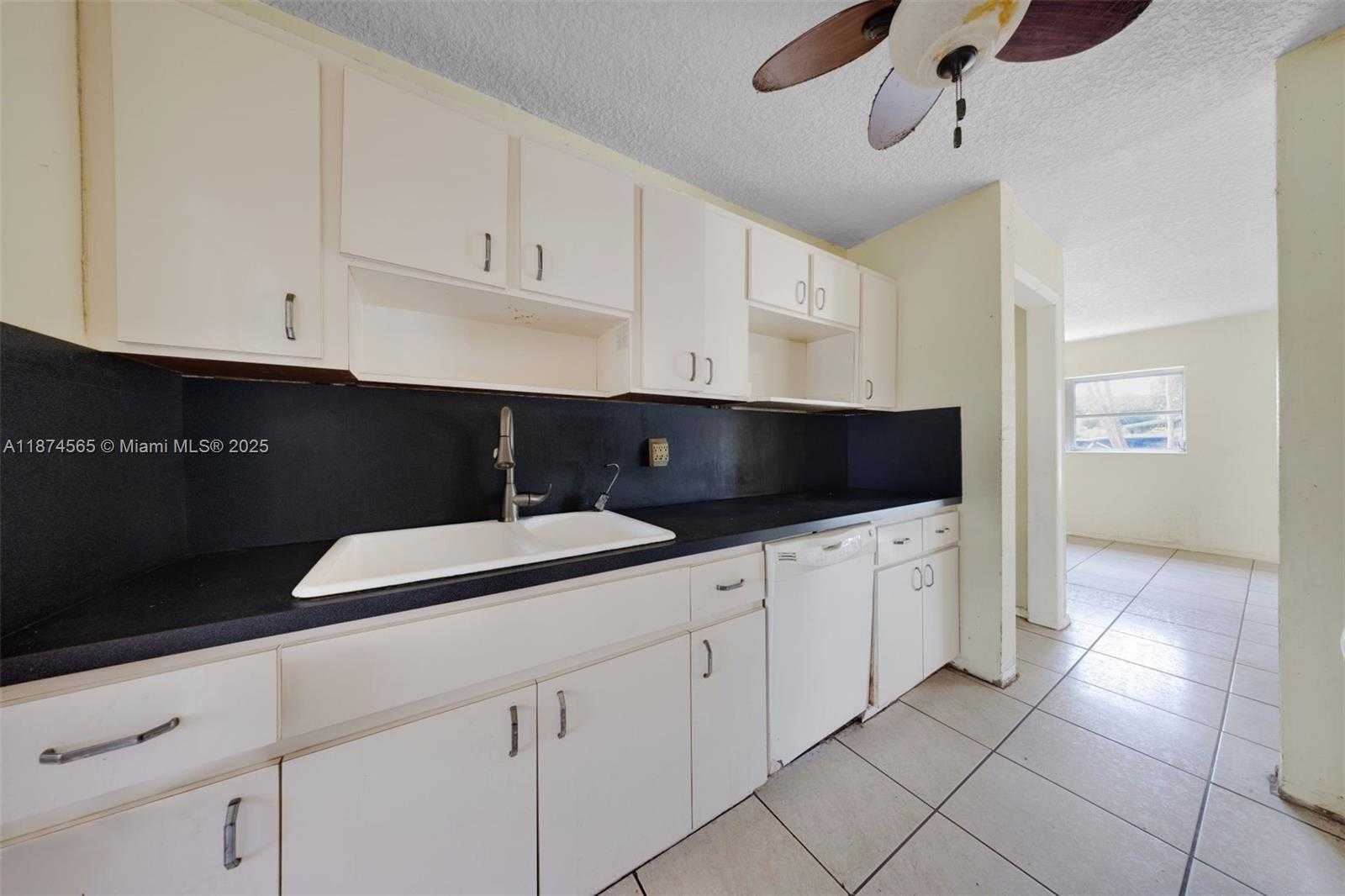 Small Image of 6721 SIMMS ST, Hollywood Number 13