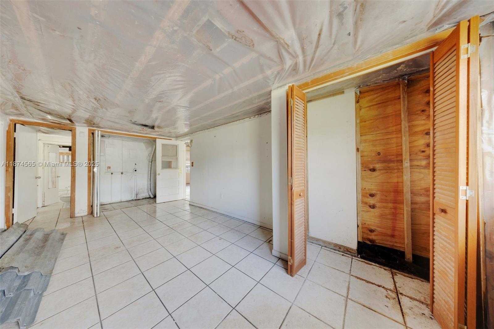 Small Image of 6721 SIMMS ST, Hollywood Number 21