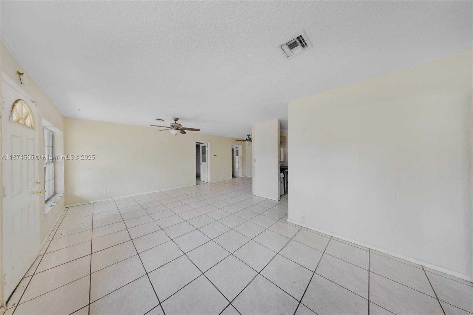 Small Image of 6721 SIMMS ST, Hollywood Number 9