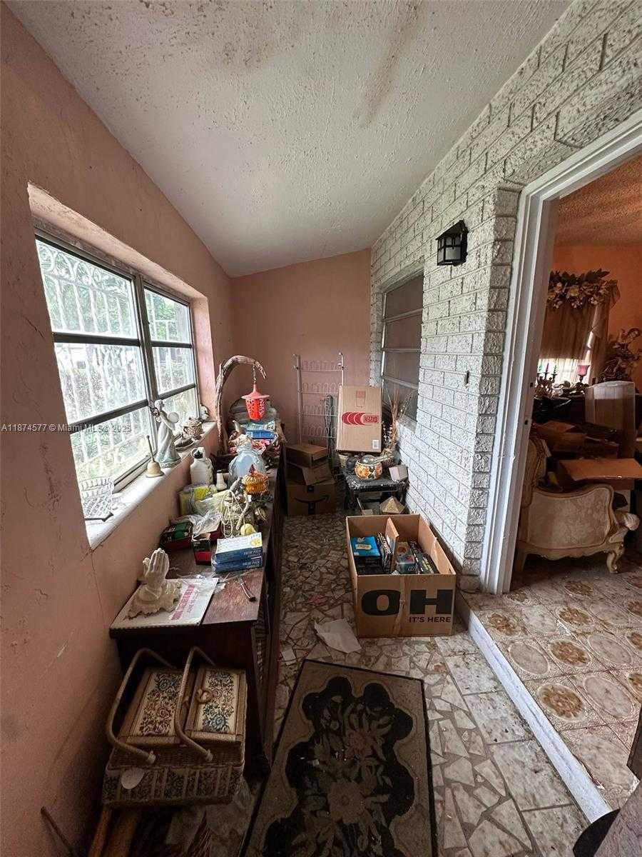 Small Image of 16531 NORTH WEST 17TH PL, Miami Gardens Number 11