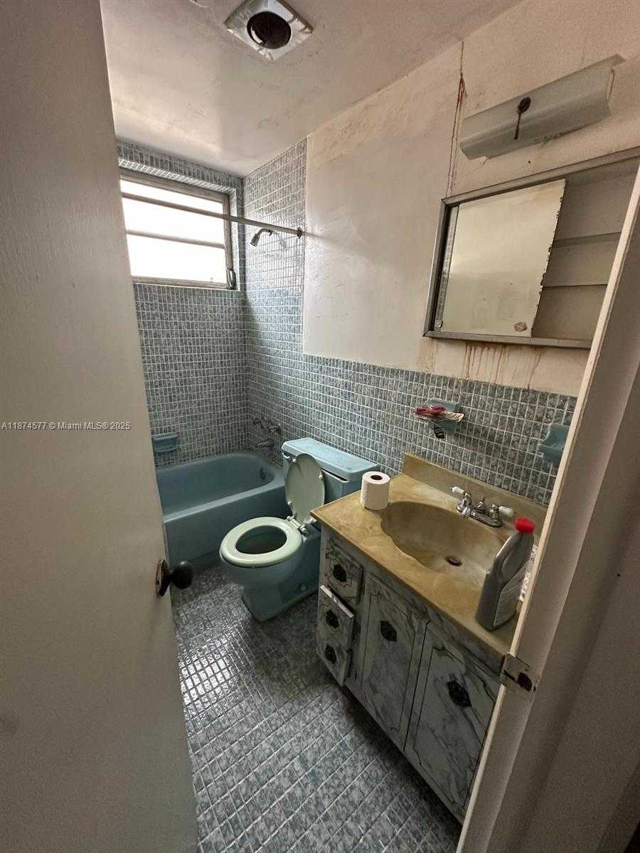 Small Image of 16531 NORTH WEST 17TH PL, Miami Gardens Number 16
