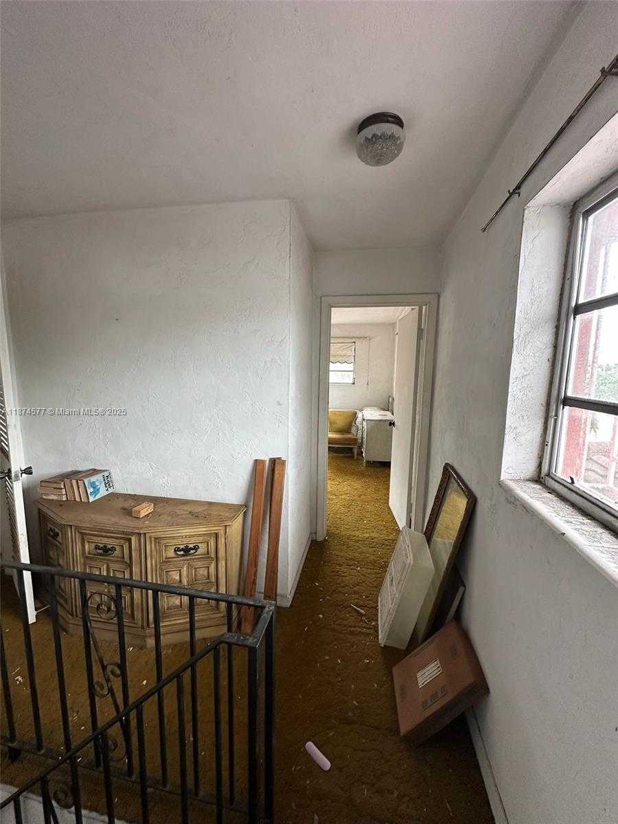 Small Image of 16531 NORTH WEST 17TH PL, Miami Gardens Number 23