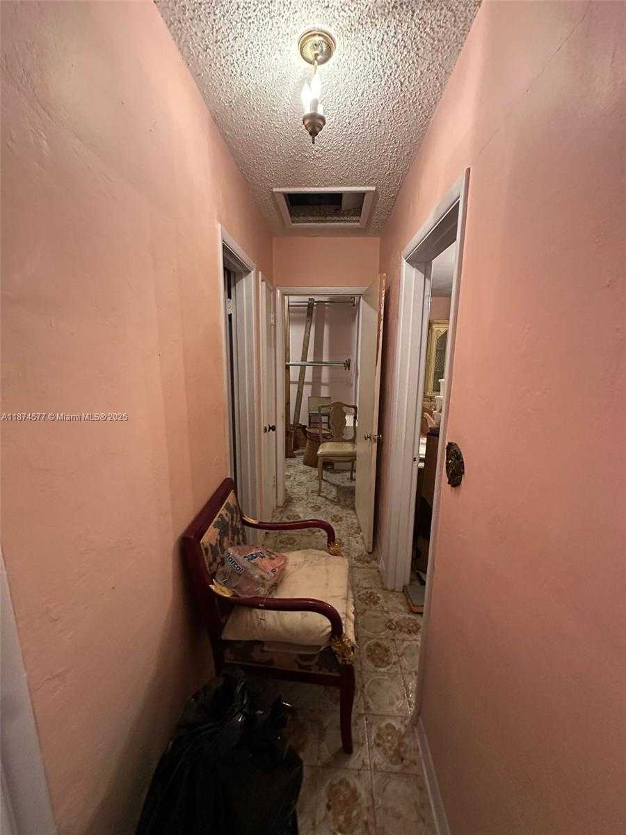 Small Image of 16531 NORTH WEST 17TH PL, Miami Gardens Number 28