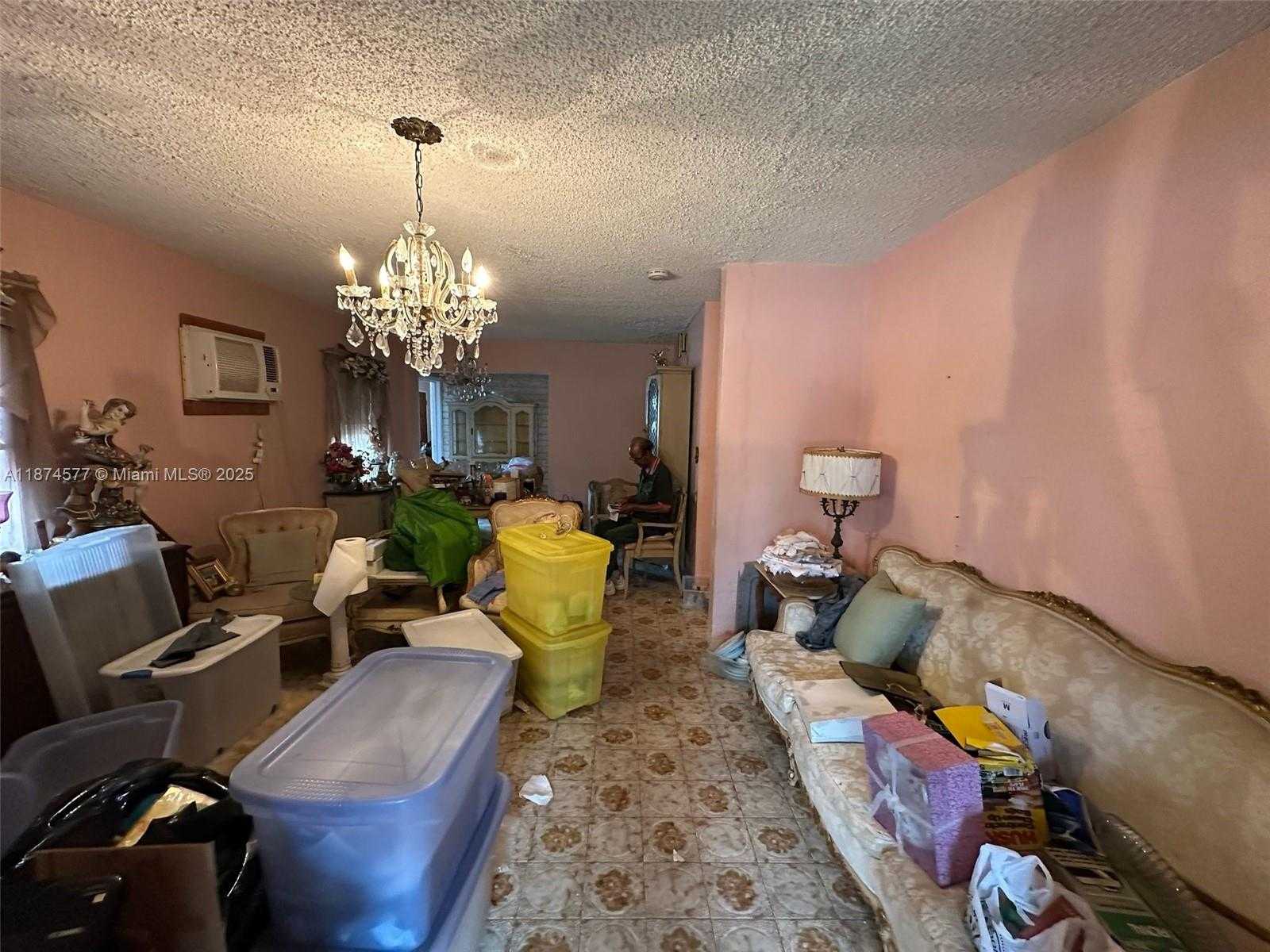 Small Image of 16531 NORTH WEST 17TH PL, Miami Gardens Number 35