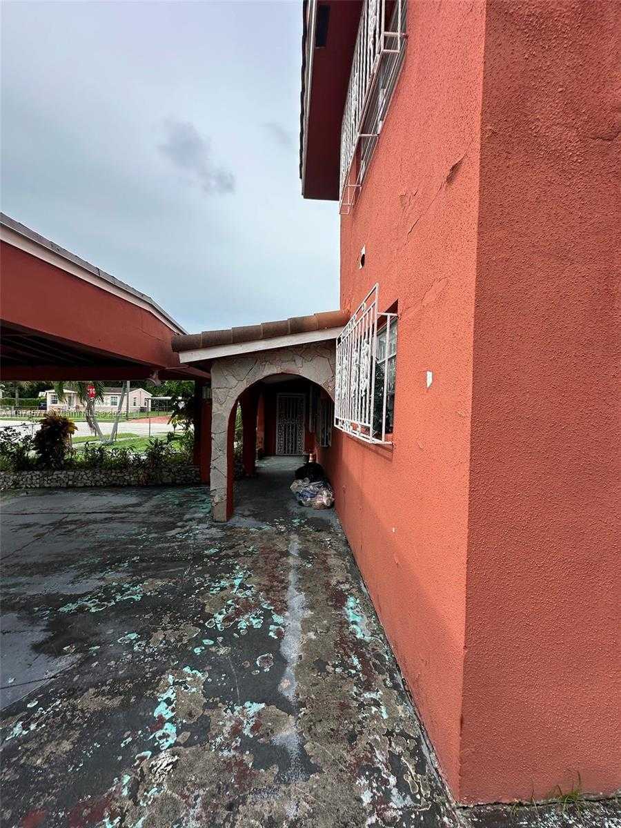 Small Image of 16531 NORTH WEST 17TH PL, Miami Gardens Number 39
