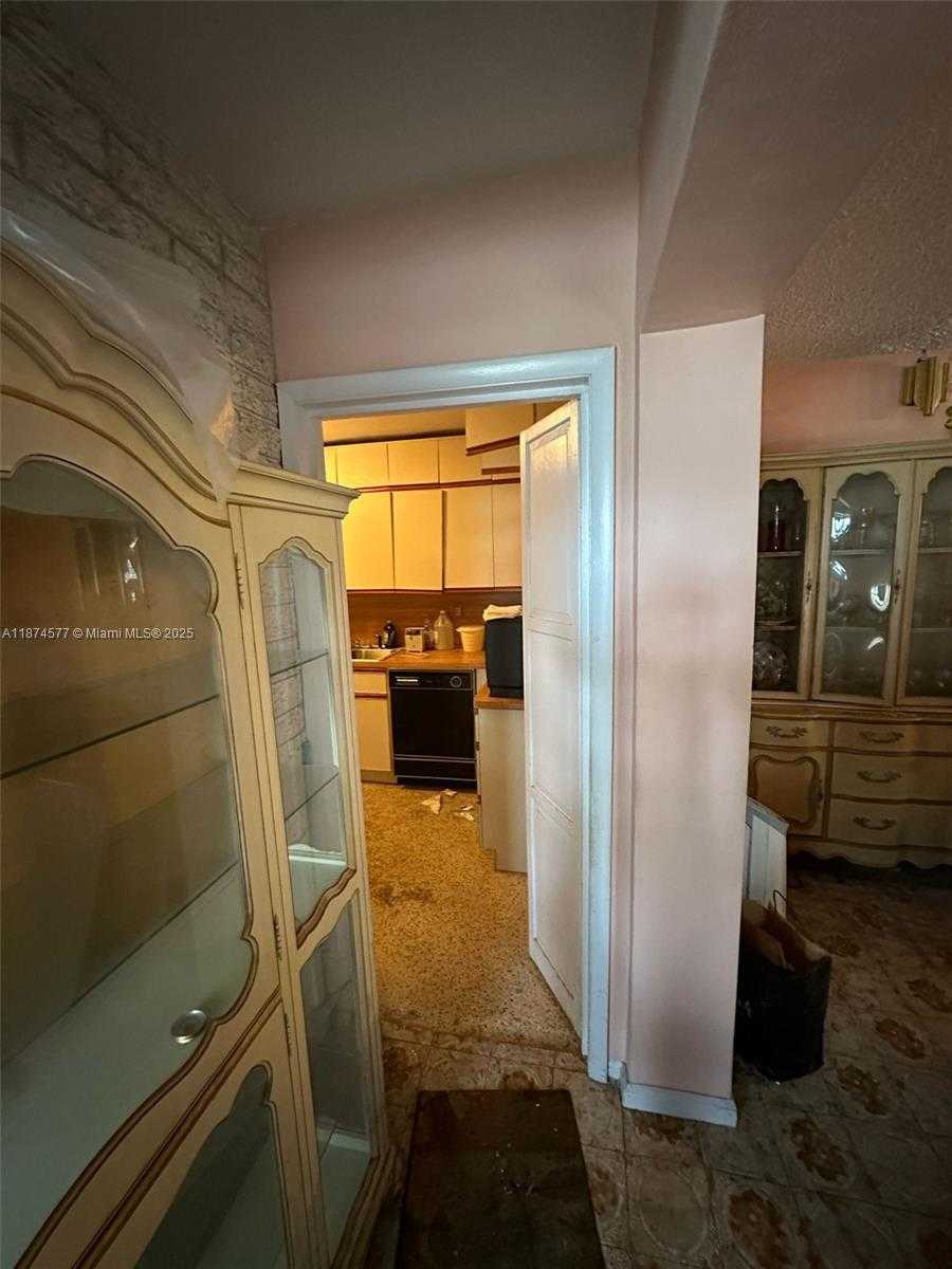 Small Image of 16531 NORTH WEST 17TH PL, Miami Gardens Number 41