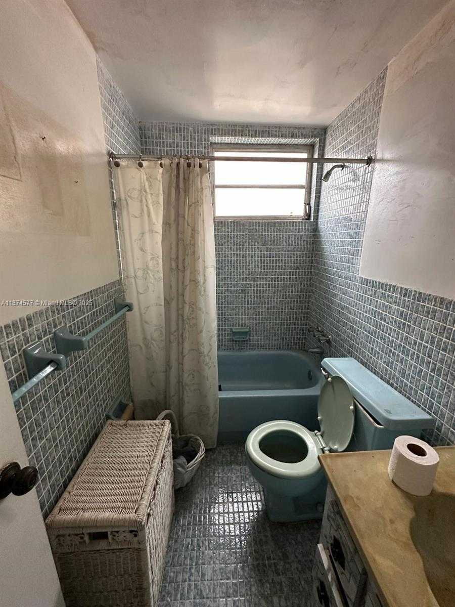 Small Image of 16531 NORTH WEST 17TH PL, Miami Gardens Number 44