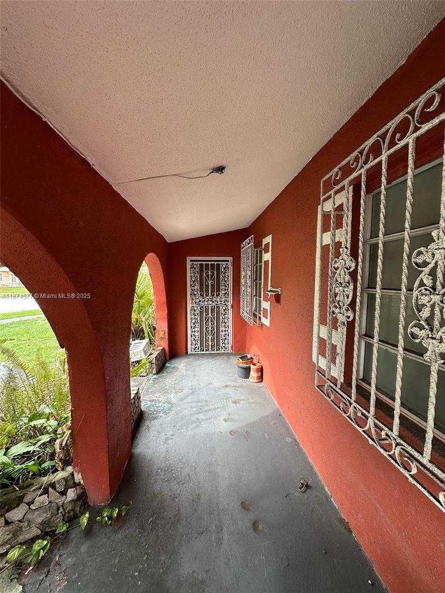 Small Image of 16531 NORTH WEST 17TH PL, Miami Gardens Number 77