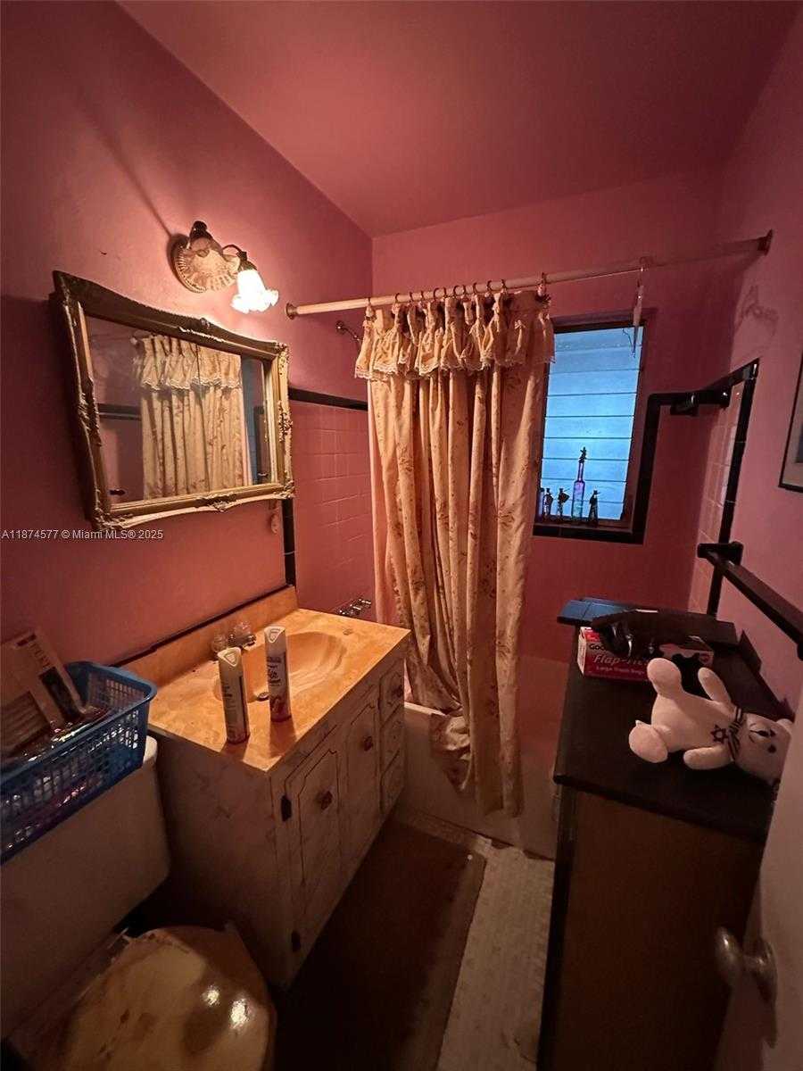 Small Image of 16531 NORTH WEST 17TH PL, Miami Gardens Number 90