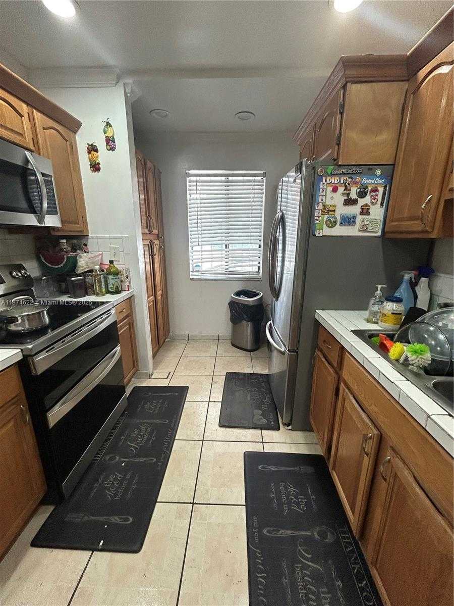 Small Image of 5295 NORTH WEST 198TH TER, Miami Gardens Number 15