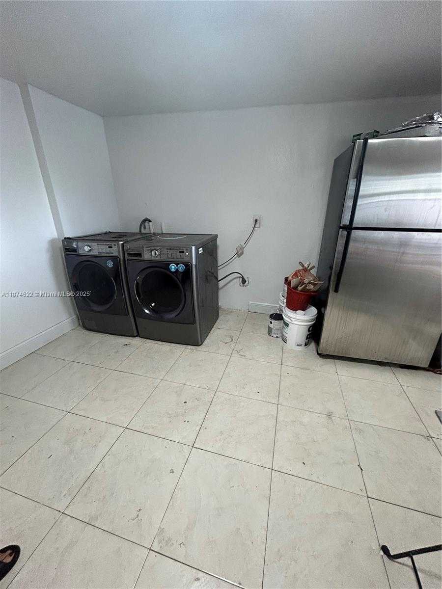 Small Image of 5295 NORTH WEST 198TH TER, Miami Gardens Number 16