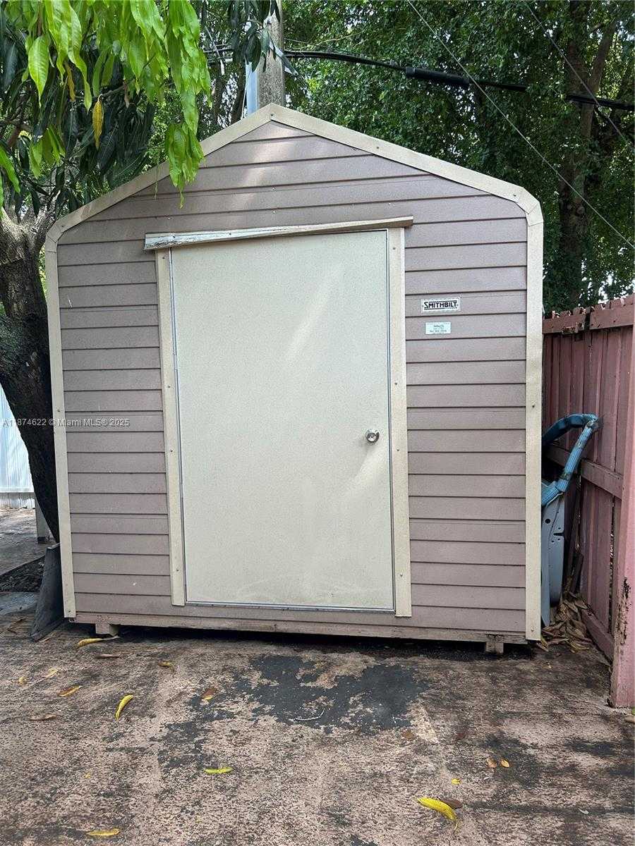 Small Image of 5295 NORTH WEST 198TH TER, Miami Gardens Number 7