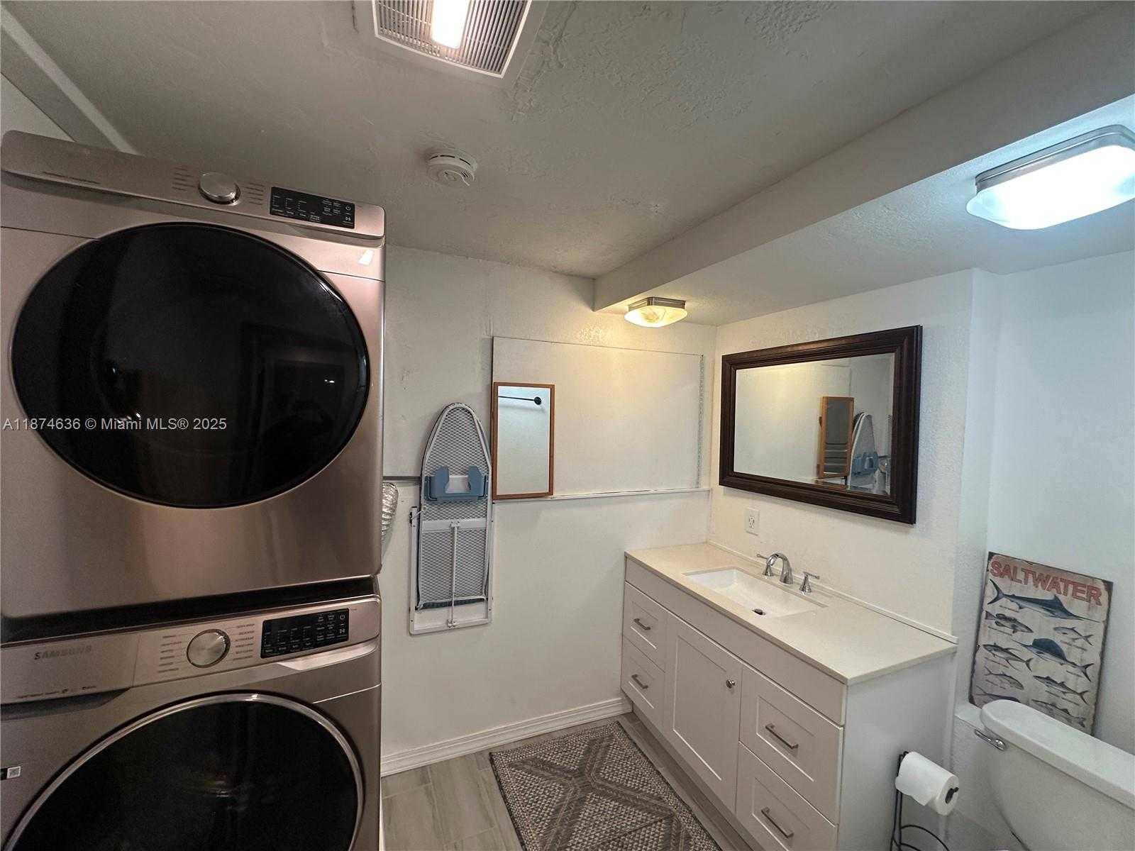 Small Image of 1411 SOUTH WEST 24TH CT, Fort Lauderdale Number 16