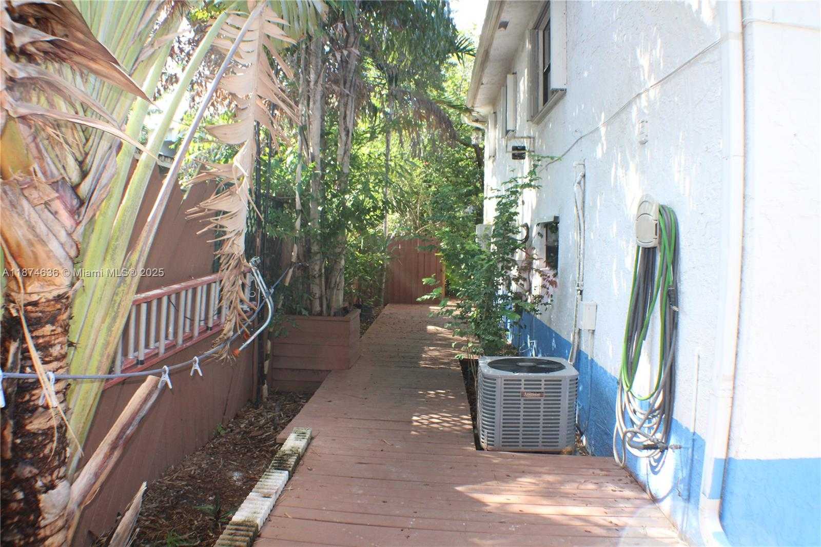 Small Image of 1411 SOUTH WEST 24TH CT, Fort Lauderdale Number 24