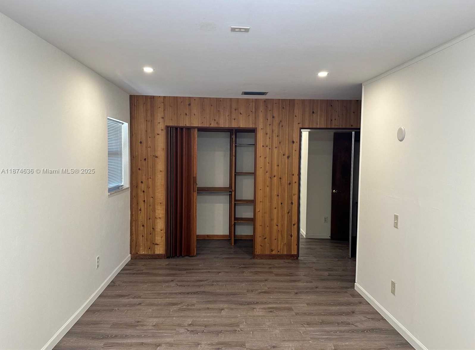 Small Image of 1411 SOUTH WEST 24TH CT, Fort Lauderdale Number 5
