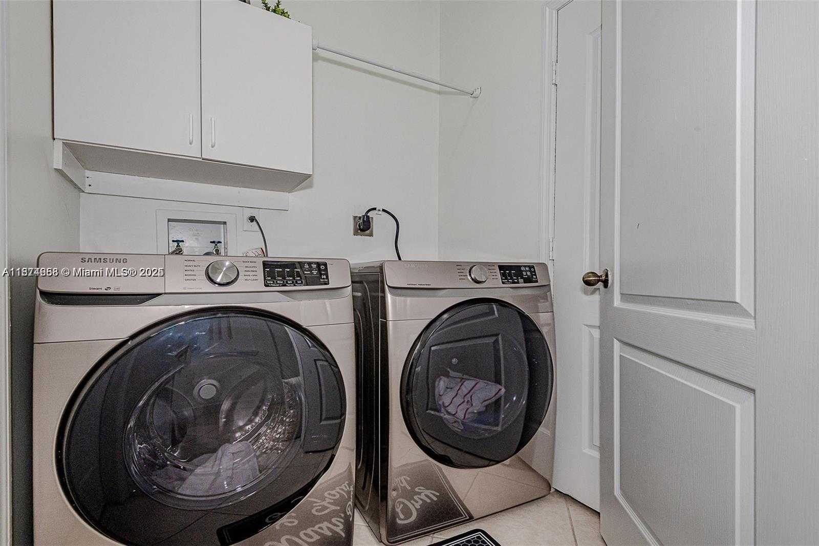 Small Image of 4457 SOUTH WEST 160TH CT, Miami Number 29
