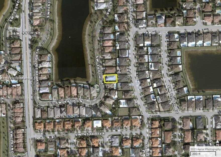 Small Image of 4457 SOUTH WEST 160TH CT, Miami Number 41