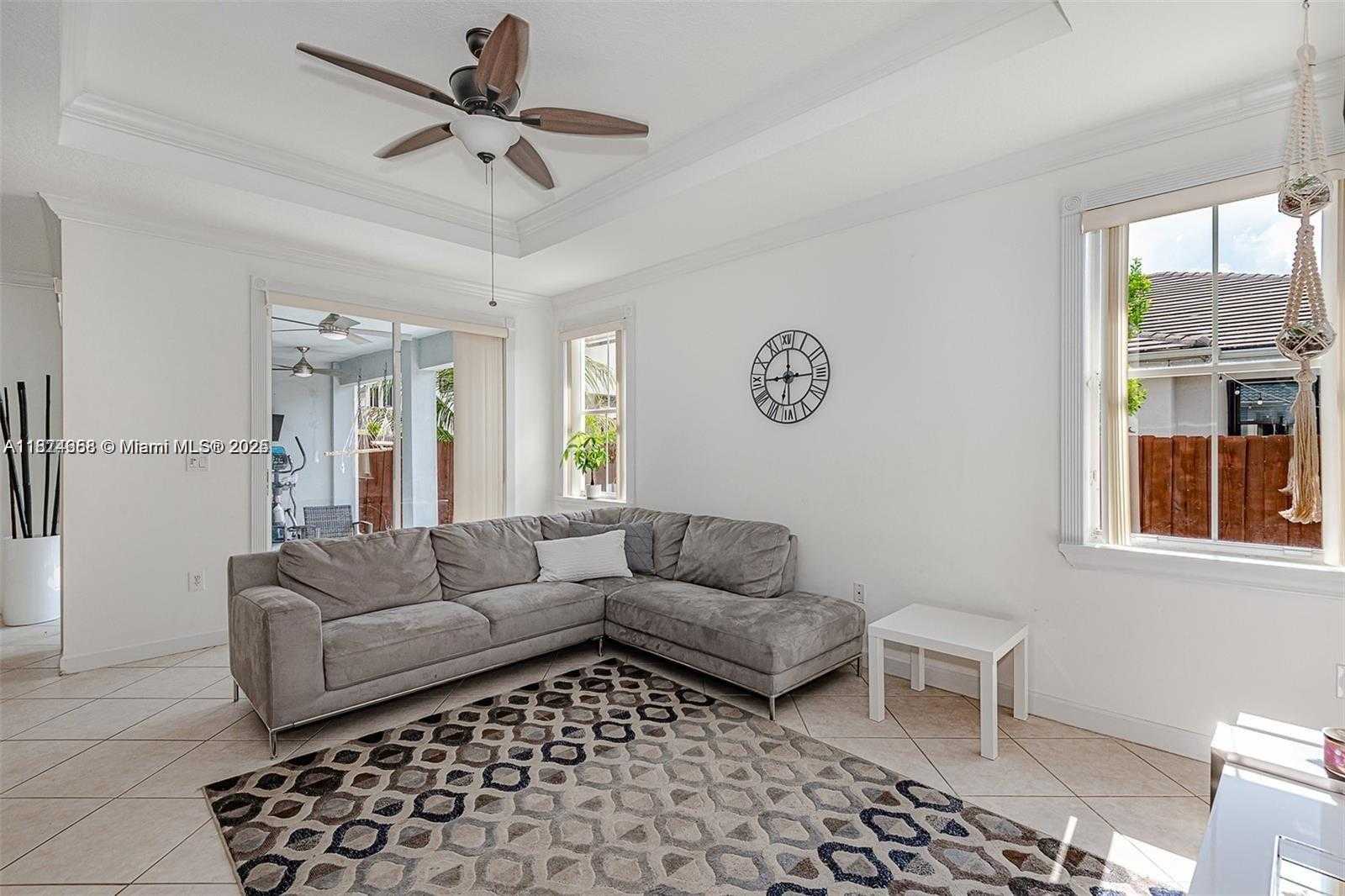 Small Image of 4457 SOUTH WEST 160TH CT, Miami Number 9
