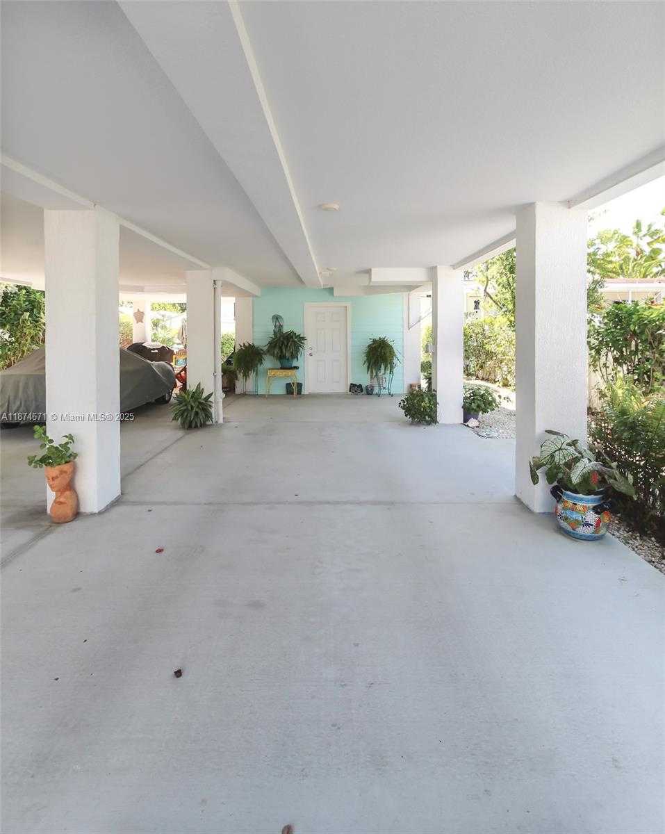 Small Image of 178 ARBOR LN, Tavernier Number 2